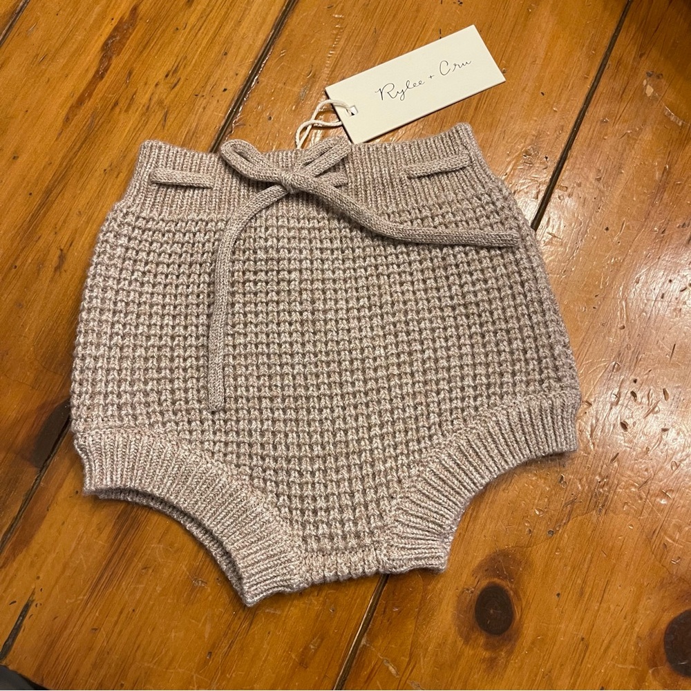 Rylee + Cru Knit Bloomer in heathered putty size 6-12M